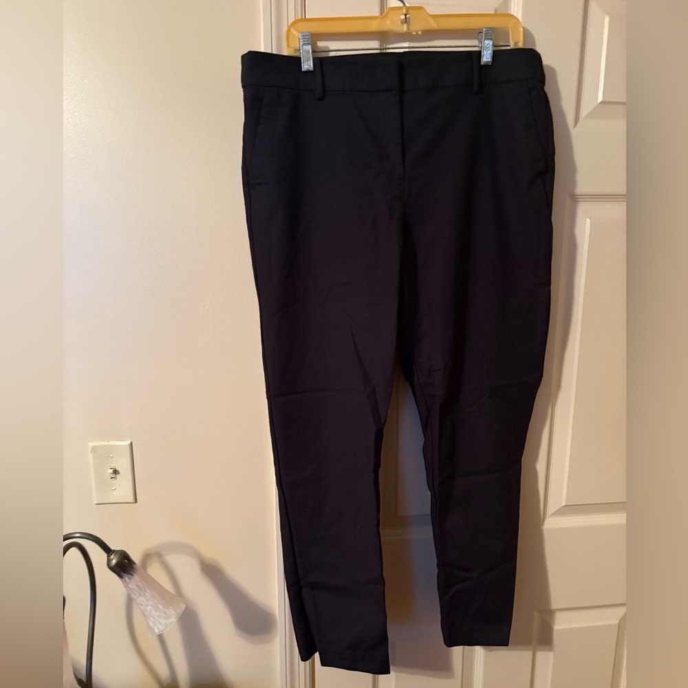 Cropped Black Pants